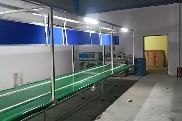 assembly-line-belt-conveyor