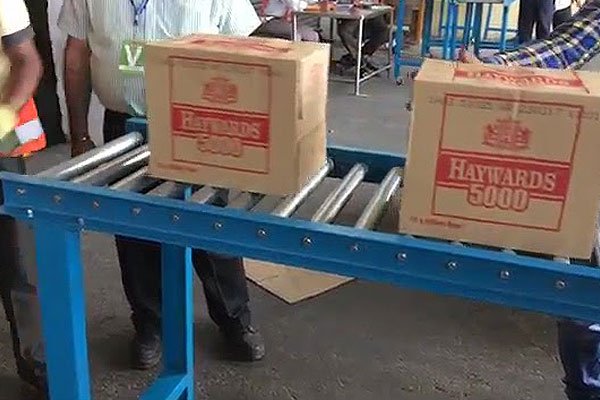 gravity-roller-conveyor